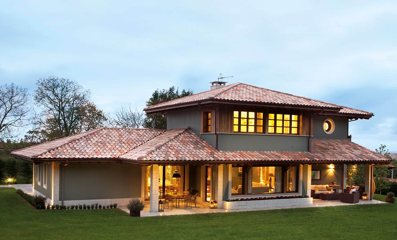 Fachada con cantera laminada · Nicolás Romero